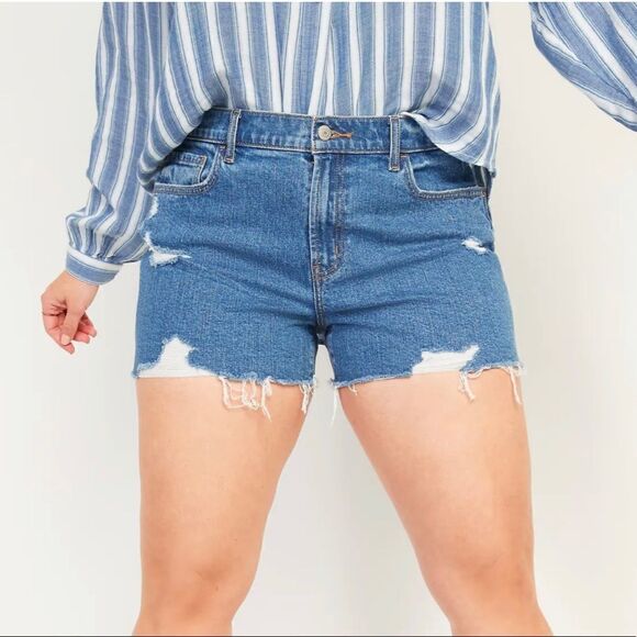 Old Navy Mid-Rise Boyfriend Distressed Cut-Off Jean Shorts - Picture 1 of 7